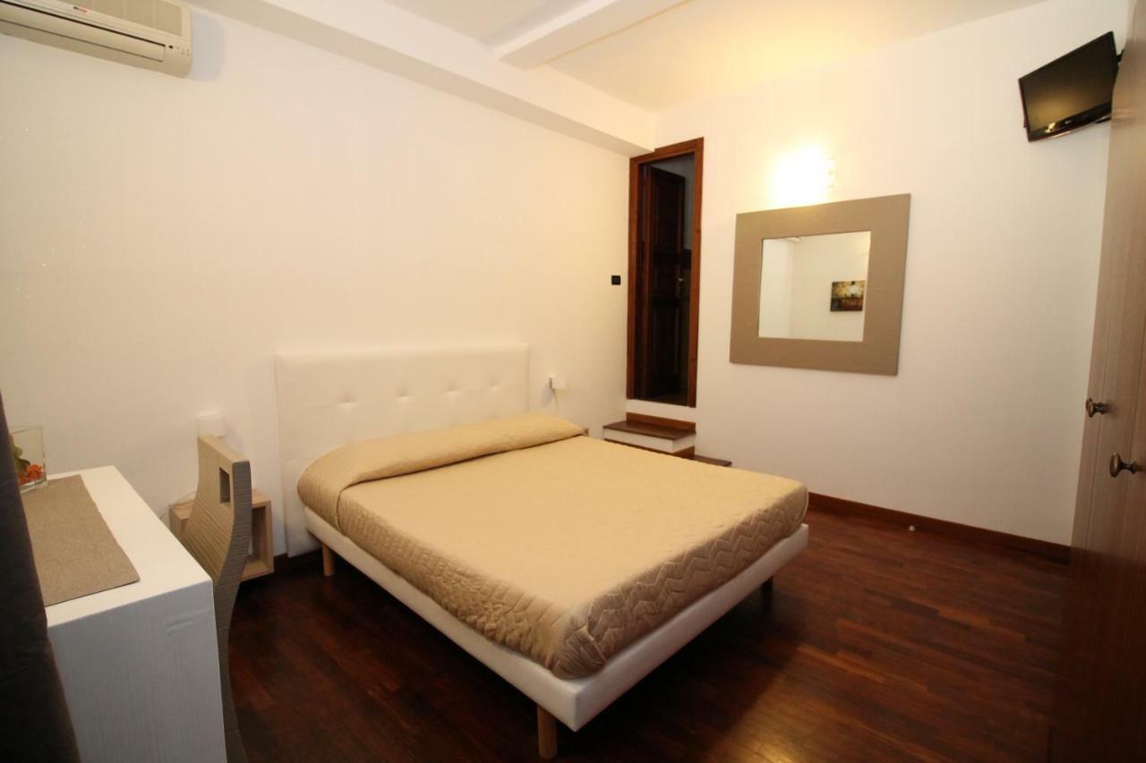 Al Centro Affittacamere ซานวิโต โลคาโป ภายนอก รูปภาพ